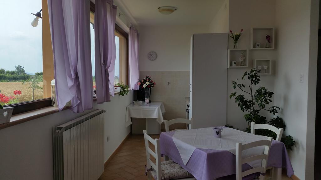 B&B Le Rose Spello Bilik gambar