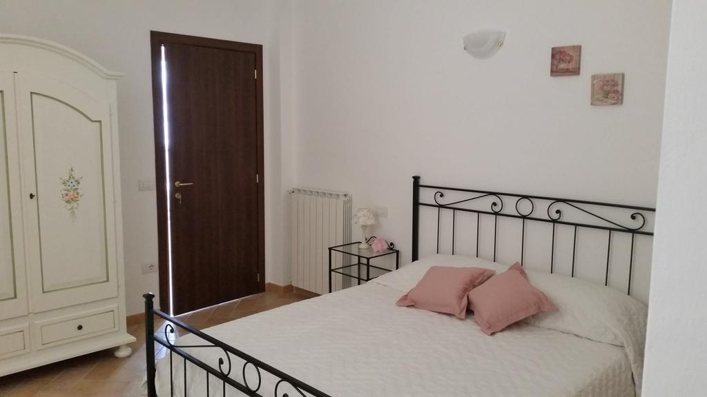 B&B Le Rose Spello Bilik gambar